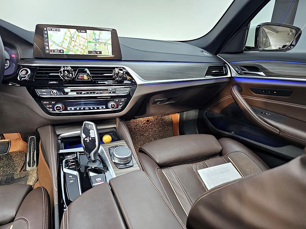 BMW 5 Series - Vista 10