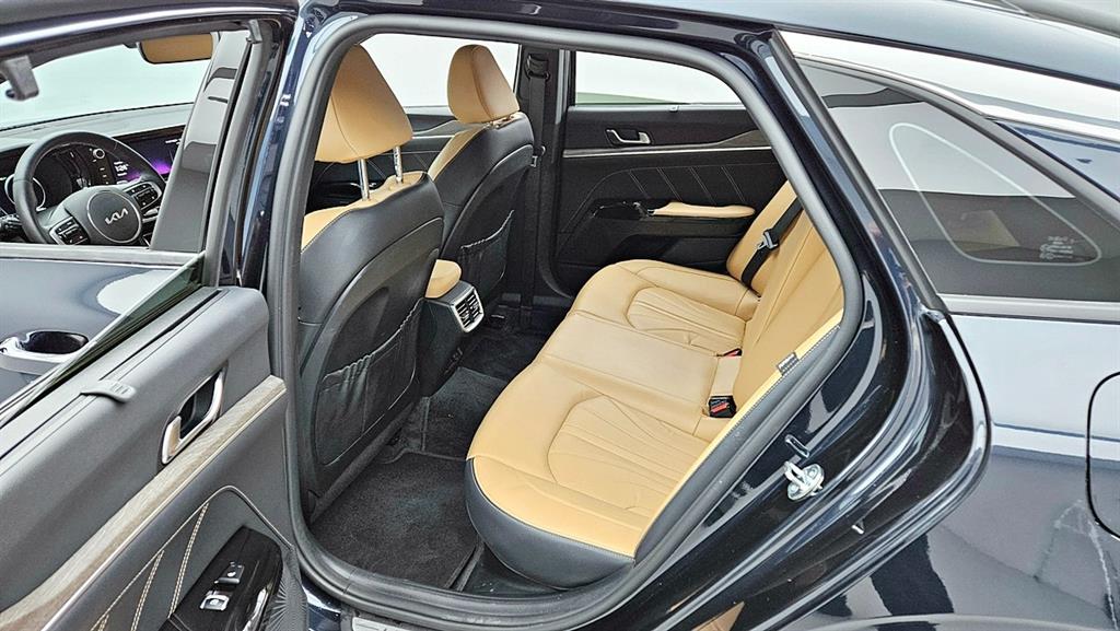 KIA K5 - Vista 6
