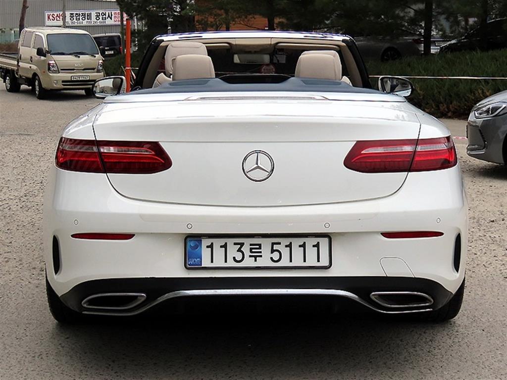 Mercedes Benz E class - Vista 8