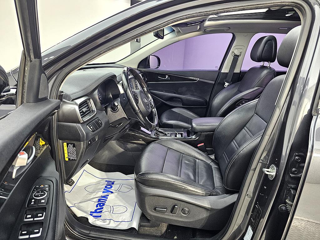 KIA Sorento - Vista 8