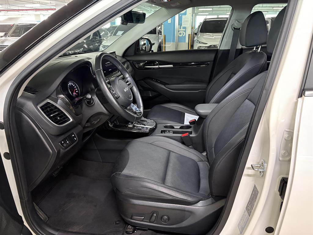 KIA Seltos - Vista 12