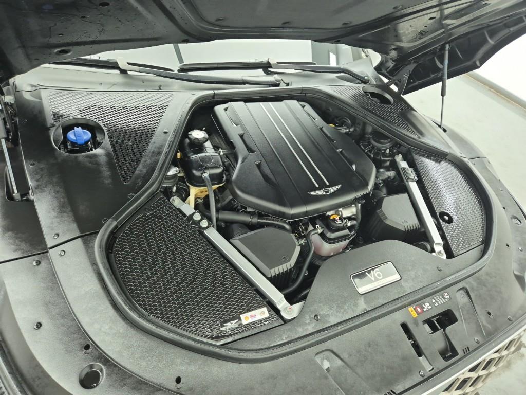 Genesis G90 - Vista 6