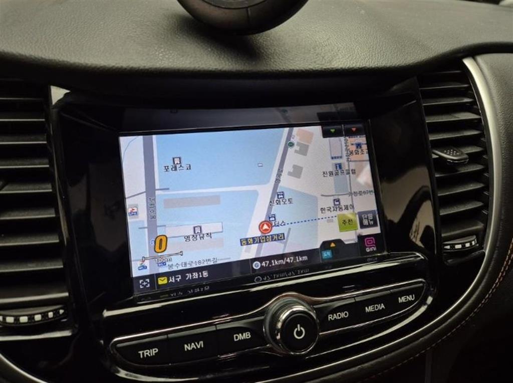 Chevrolet Trax 2018 Blanco - Importación desde Corea - HF Imports Iquique - Foto 13