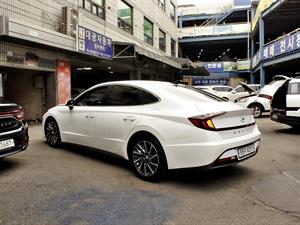 HYUNDAI Sonata - Vista 8