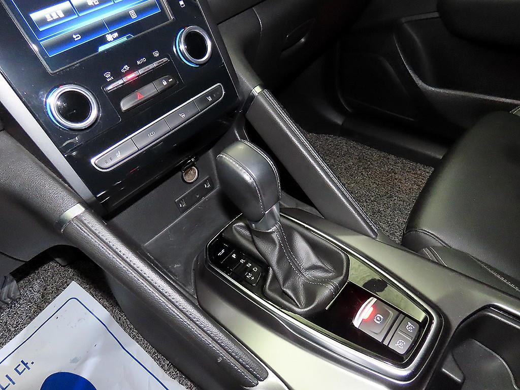 SAMSUNG QM6 - Vista 12