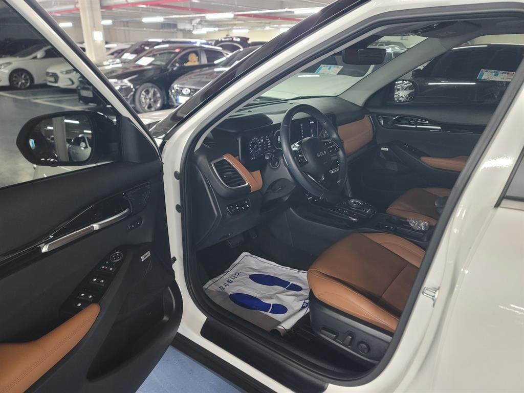 KIA Seltos - Vista 6