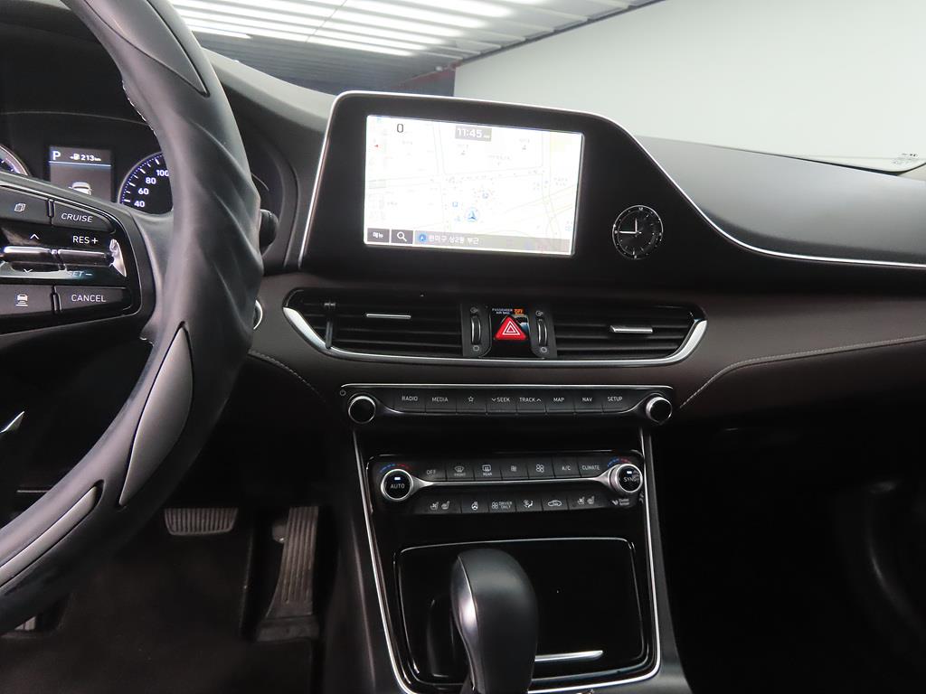 HYUNDAI Grandeur - Vista 10