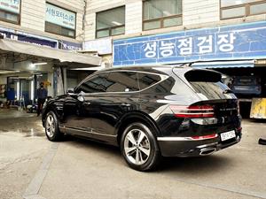 Genesis GV80 - Vista 8