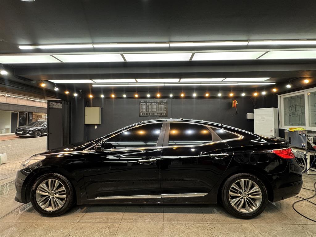 HYUNDAI Grandeur - Vista 8