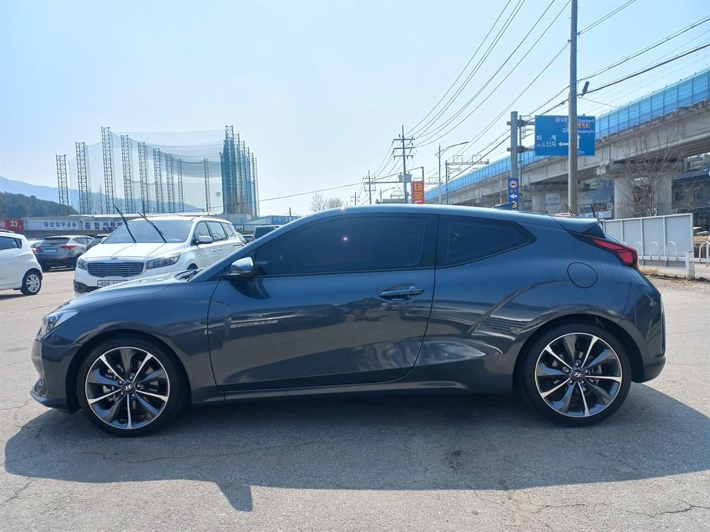 HYUNDAI Veloster - Vista 9