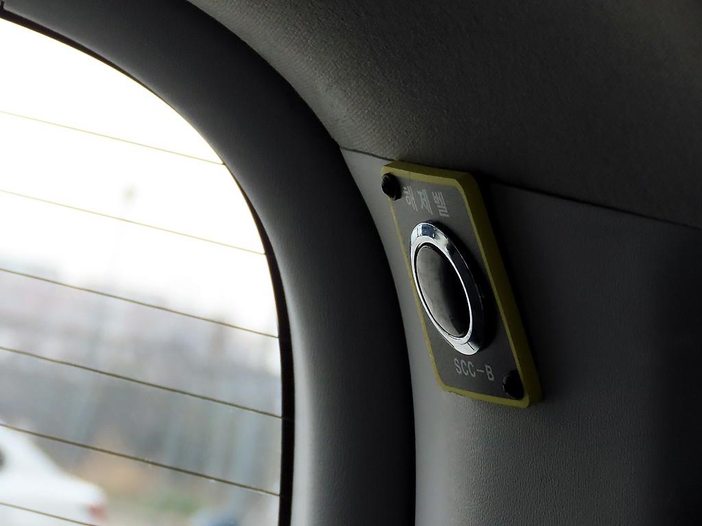 HYUNDAI Starex 2019 Amarillo - Importación desde Corea - HF Imports Iquique - Foto 17