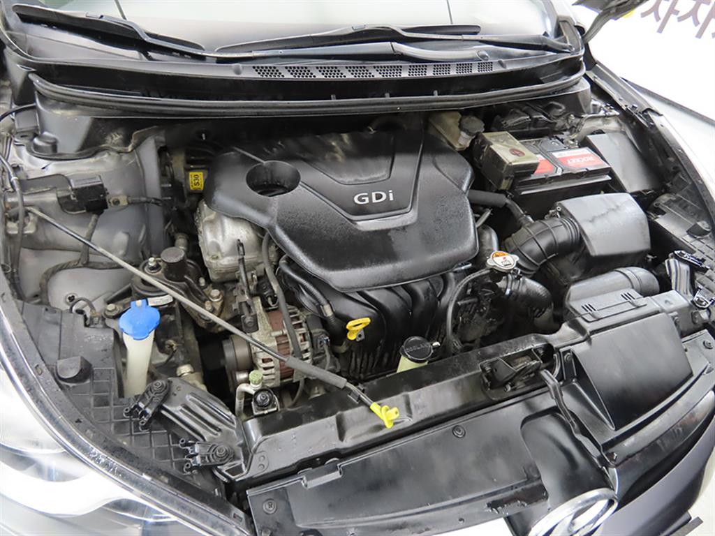 HYUNDAI Avante 2013 Blanco - Importación desde Corea - HF Imports Iquique - Foto 18