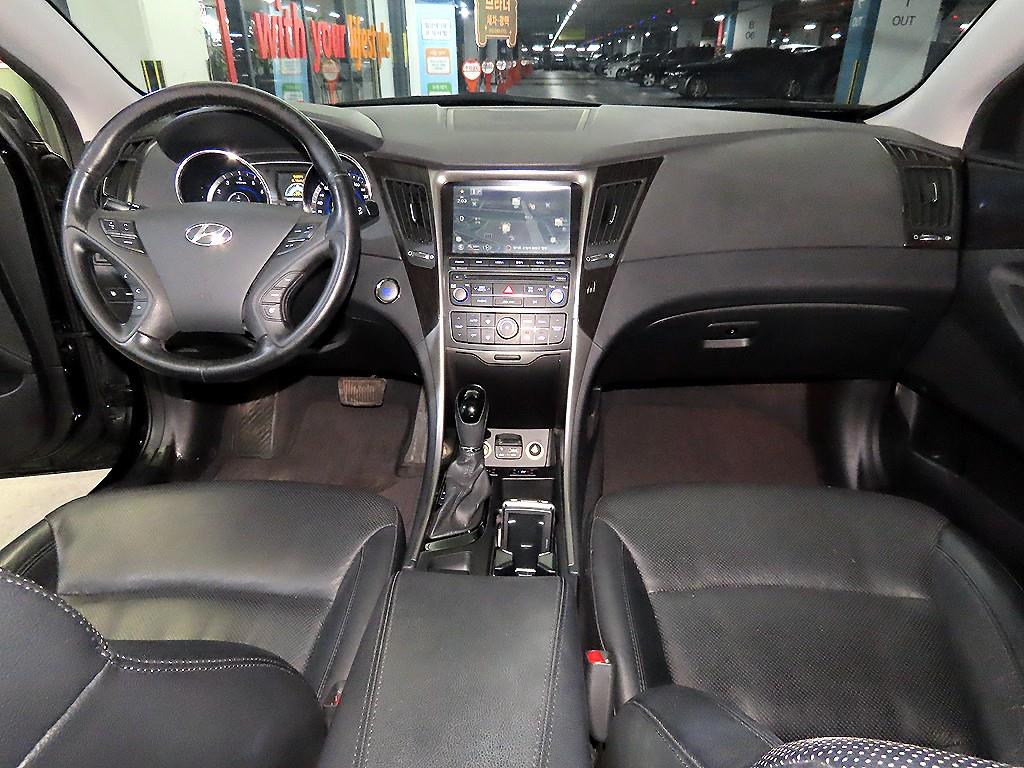 HYUNDAI Sonata - Vista 10