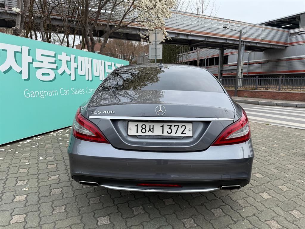Mercedes Benz CLS Class - Vista 3