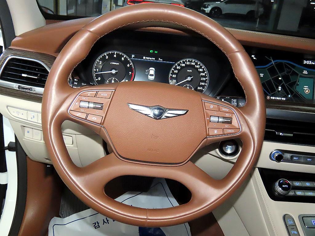 Genesis G90 - Vista 8