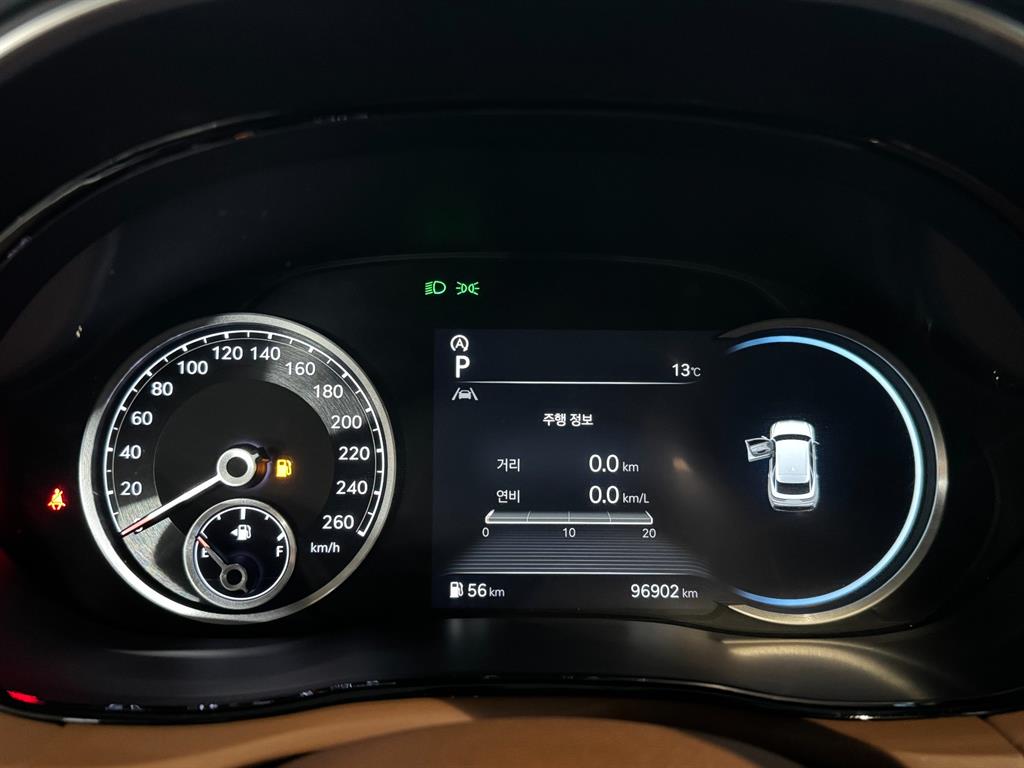 Genesis GV70 - Vista 9