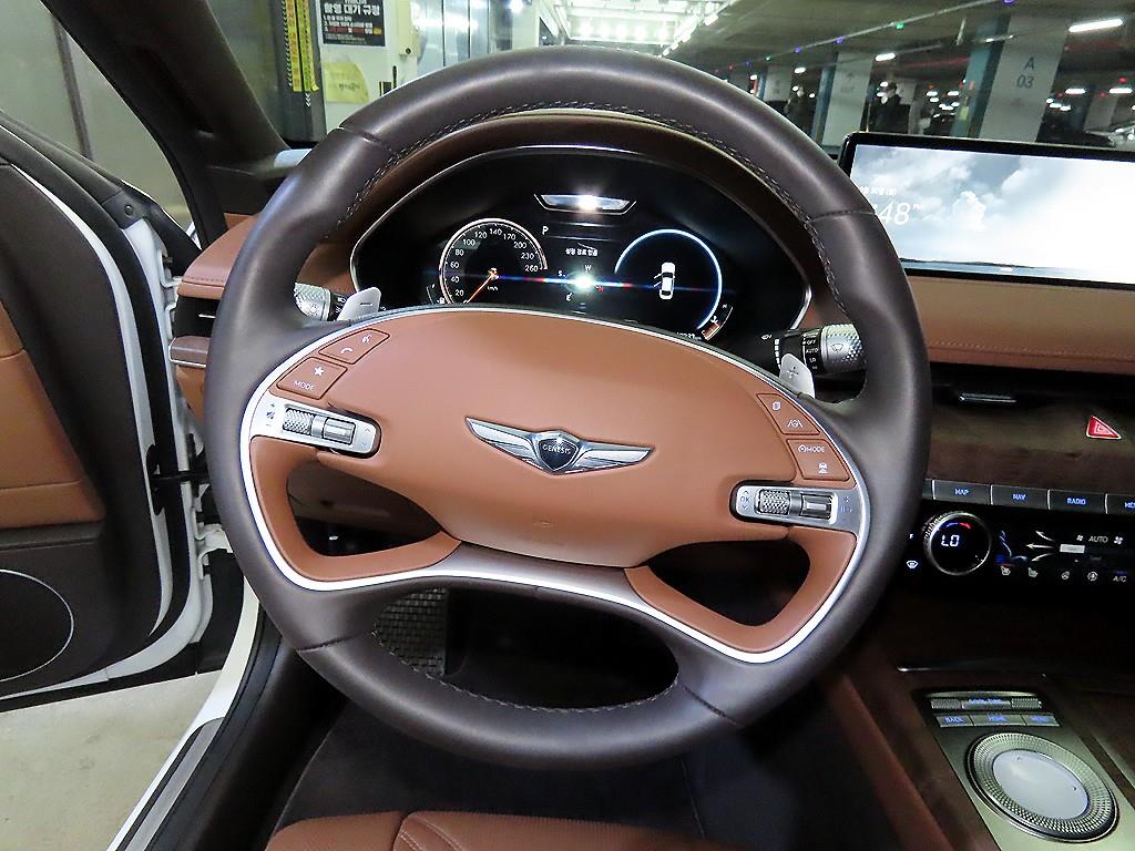 Genesis G80 - Vista 8