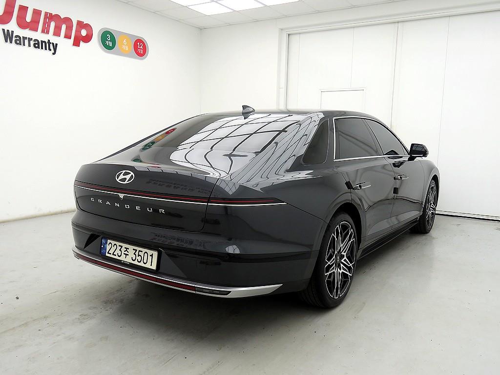 HYUNDAI Grandeur - Vista 4