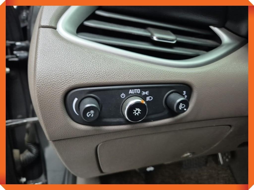 Chevrolet Malibu 2017 Gris - Importación desde Corea - HF Imports Iquique - Foto 18