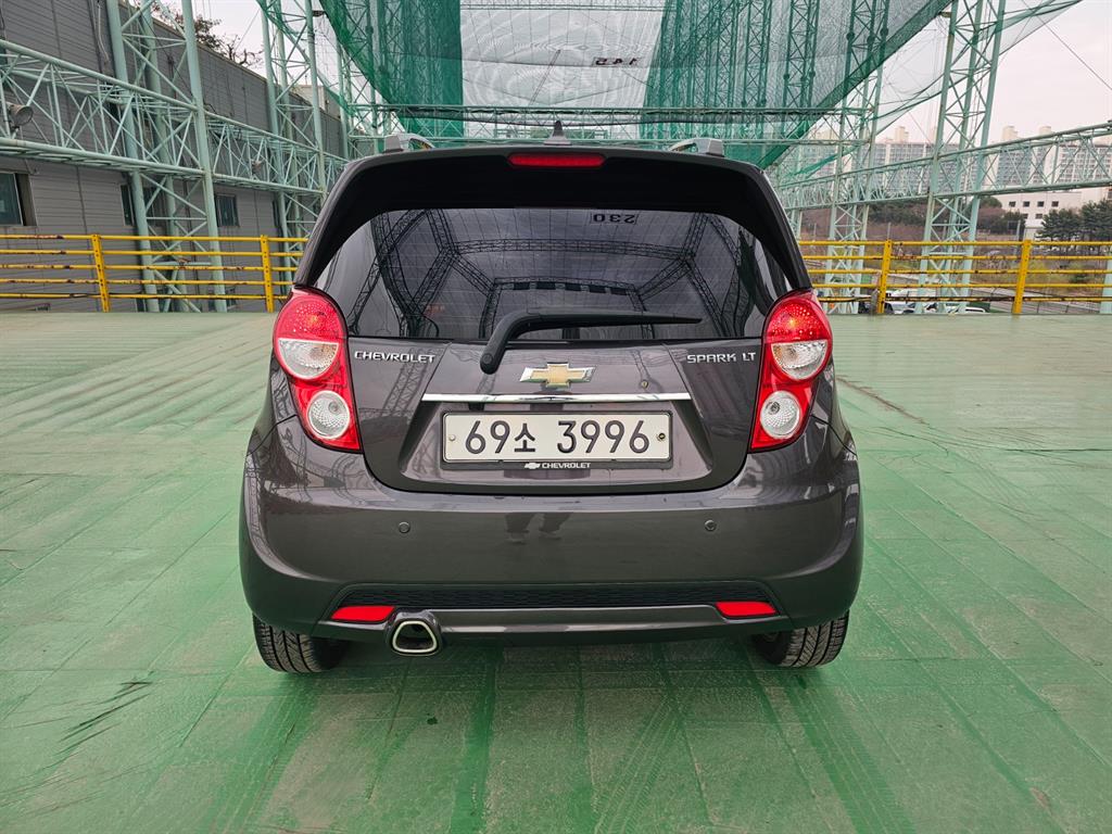 Chevrolet Spark - Vista 5