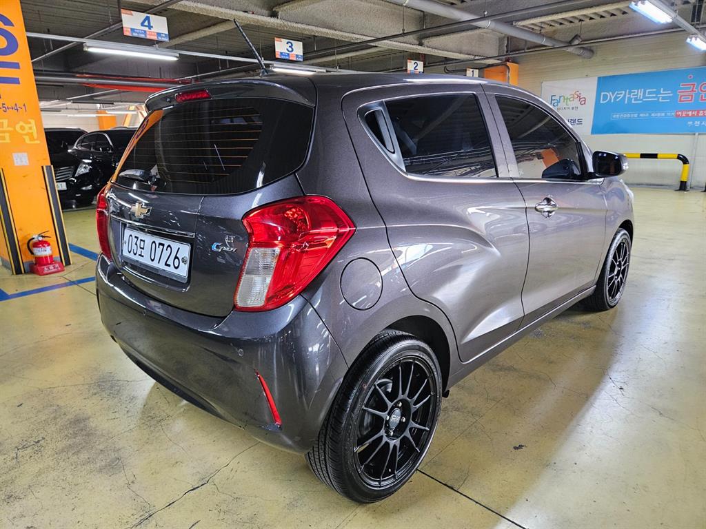 Chevrolet Spark - Vista 6