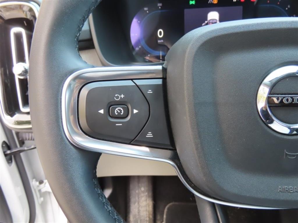 Volvo XC40 2023 Blanco - Importación desde Corea - HF Imports Iquique - Foto 11