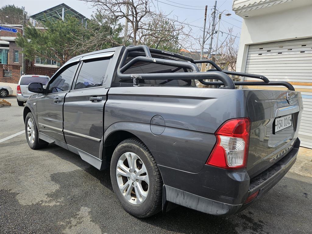 Ssangyong Korando - Vista 6