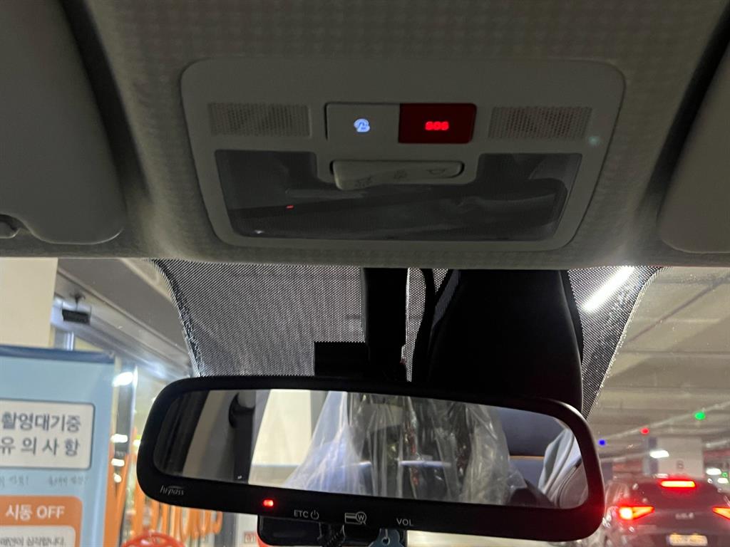 HYUNDAI Casper - Vista 7