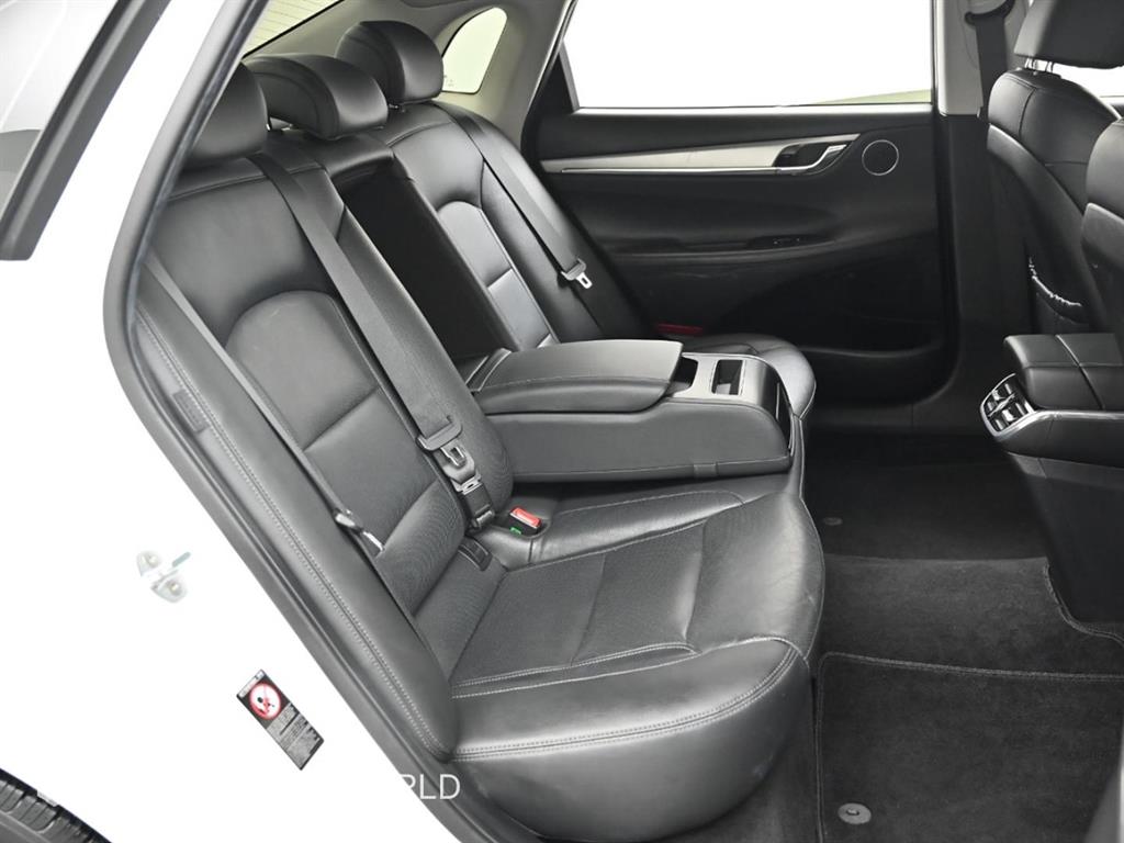 HYUNDAI Grandeur - Vista 12