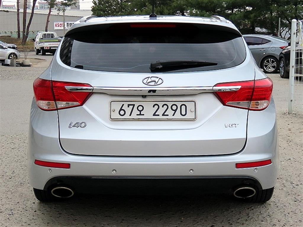 HYUNDAI i40 - Vista 4