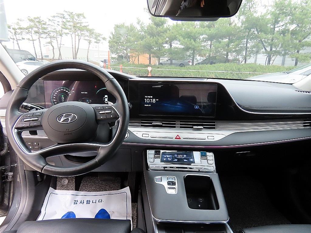 HYUNDAI Grandeur - Vista 7