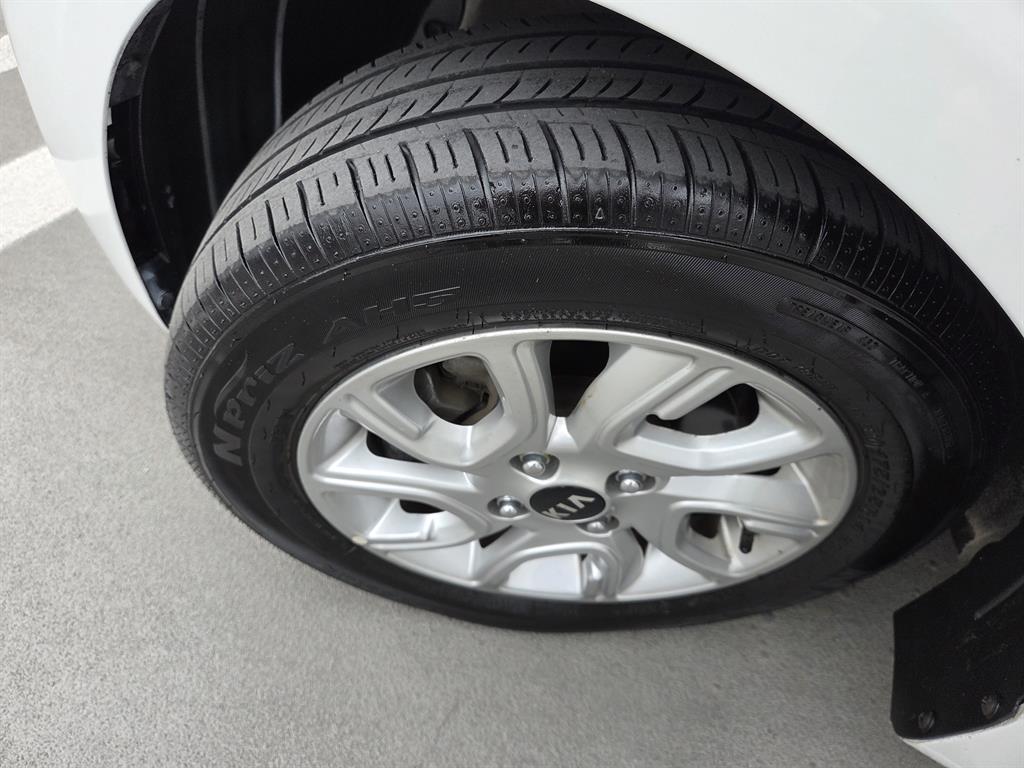 KIA Morning - Vista 5