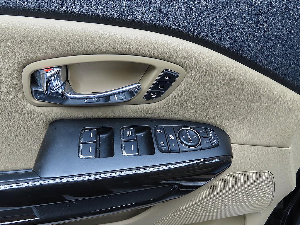 KIA Carnival 2016 Negro - Importación desde Corea - HF Imports Iquique - Foto 11