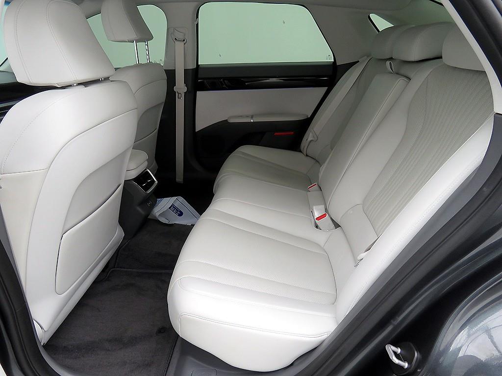 HYUNDAI Grandeur - Vista 7