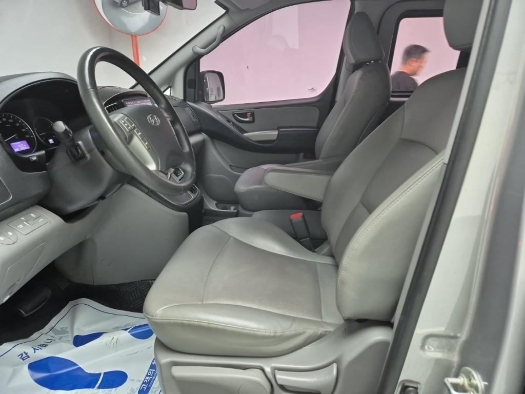 HYUNDAI Starex 2020 Plateado - Importación desde Corea - HF Imports Iquique - Foto 13