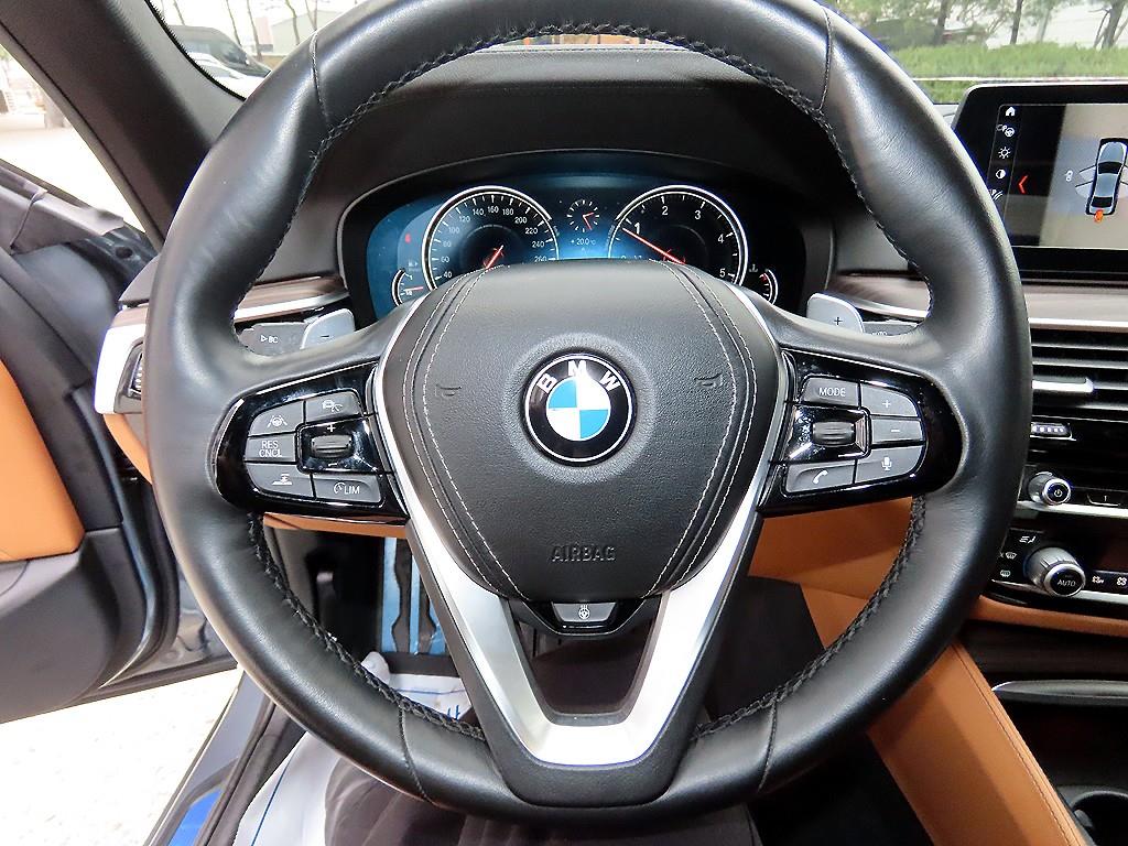 BMW 5 Series - Vista 8