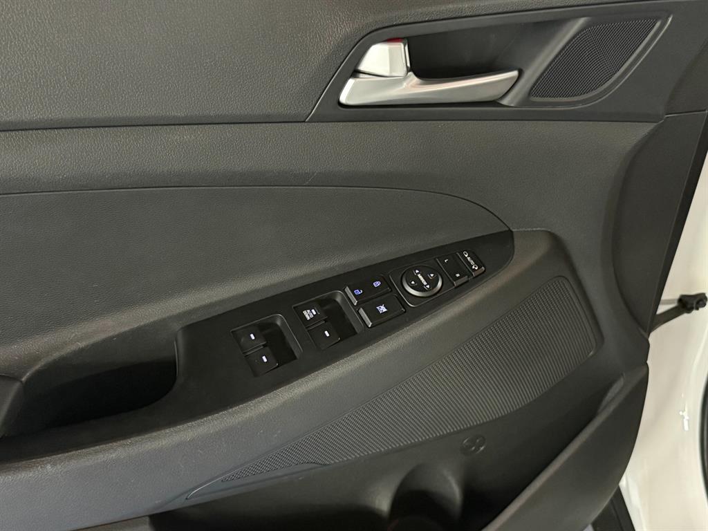 HYUNDAI Tucson - Vista 5