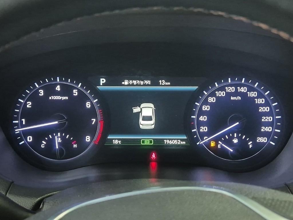 Genesis G80 - Vista 6