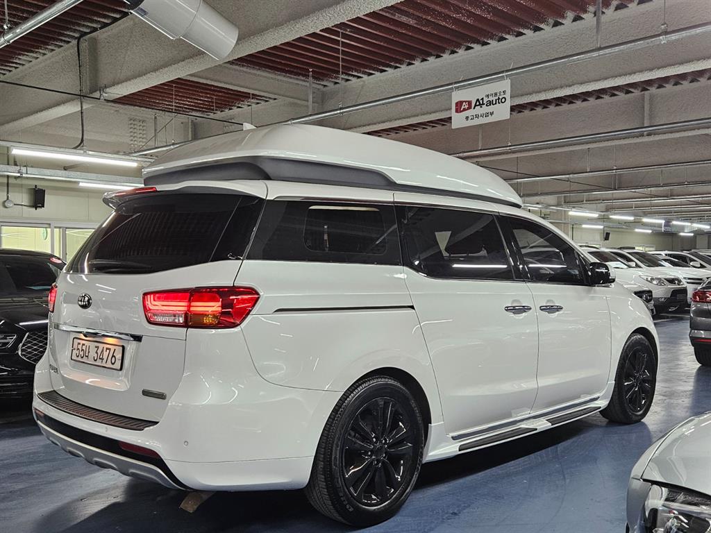 KIA Carnival - Vista 4