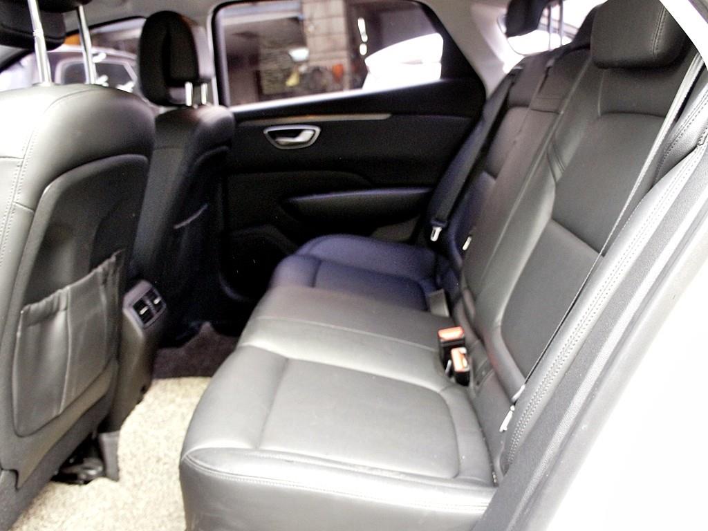 SAMSUNG SM6 - Vista 11