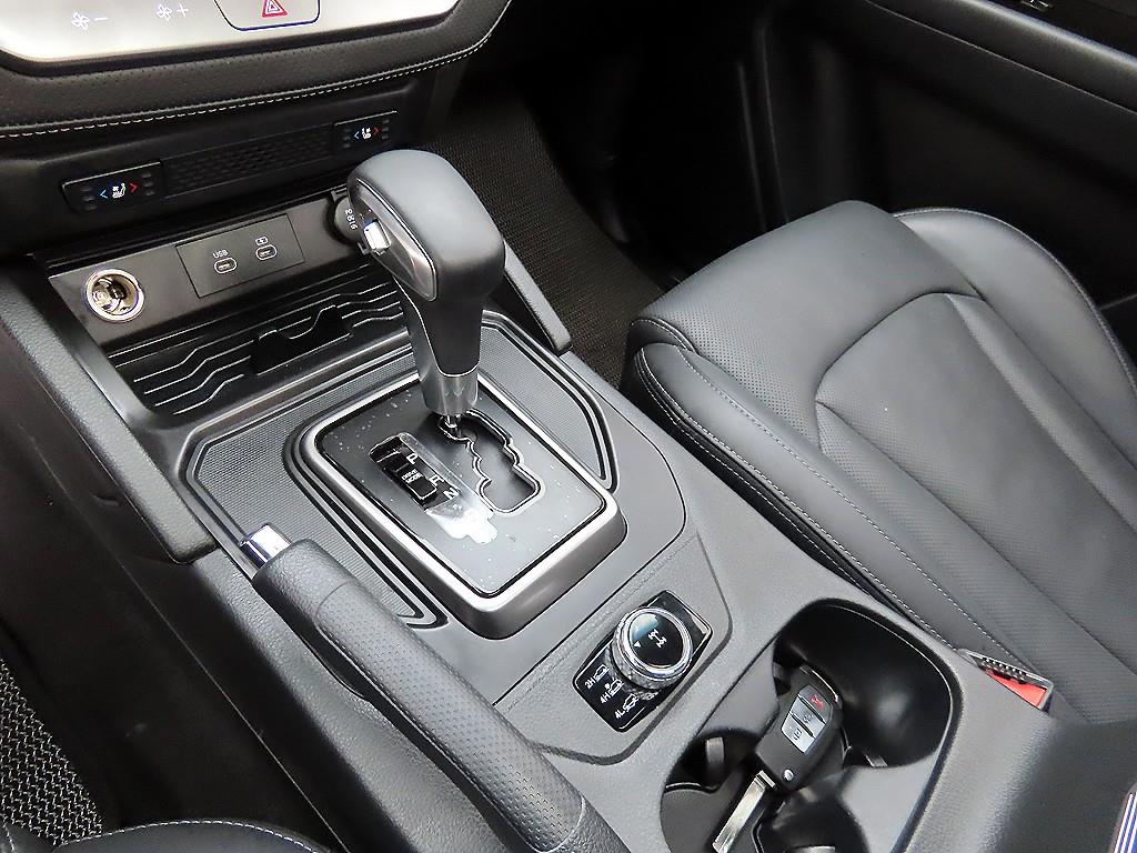 Ssangyong Rexton - Vista 10