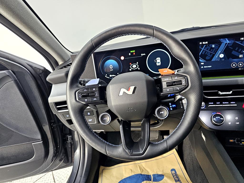 HYUNDAI Sonata - Vista 11