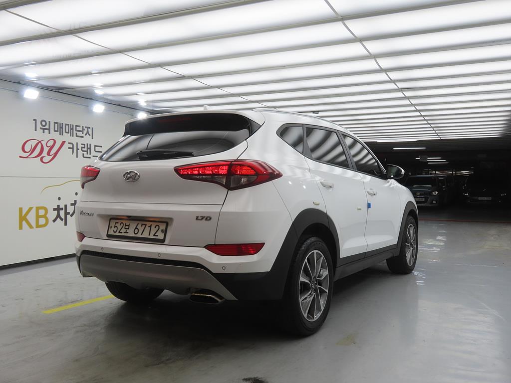 HYUNDAI Tucson - Vista 4