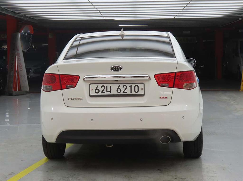 KIA Forte - Vista 3
