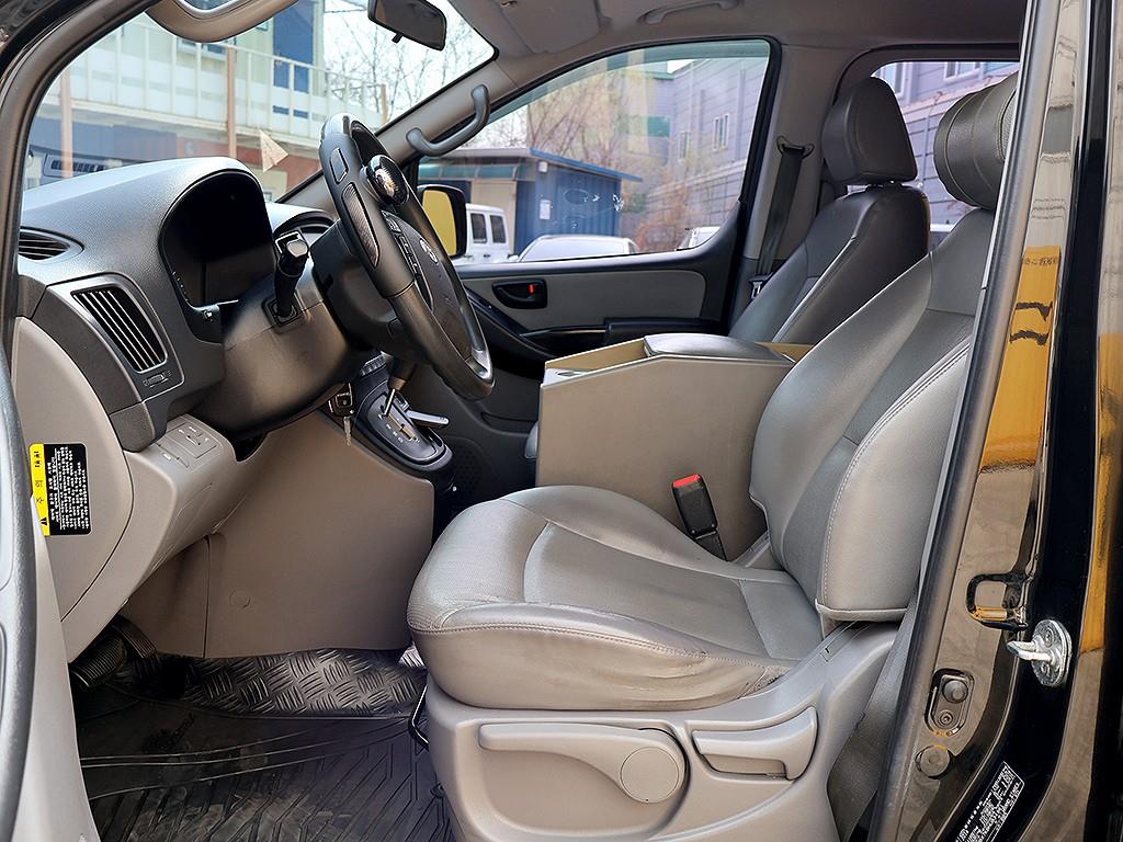 HYUNDAI Starex 2017 Negro - Importación desde Corea - HF Imports Iquique - Foto 12