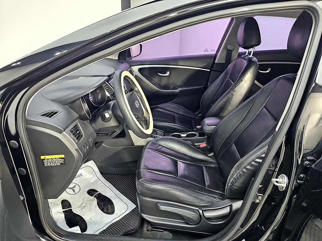 HYUNDAI i30 - Vista 8