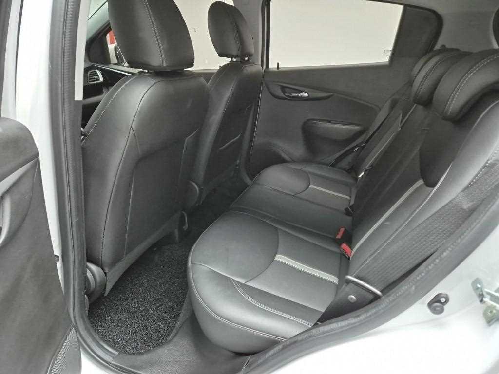 Chevrolet Spark - Vista 12