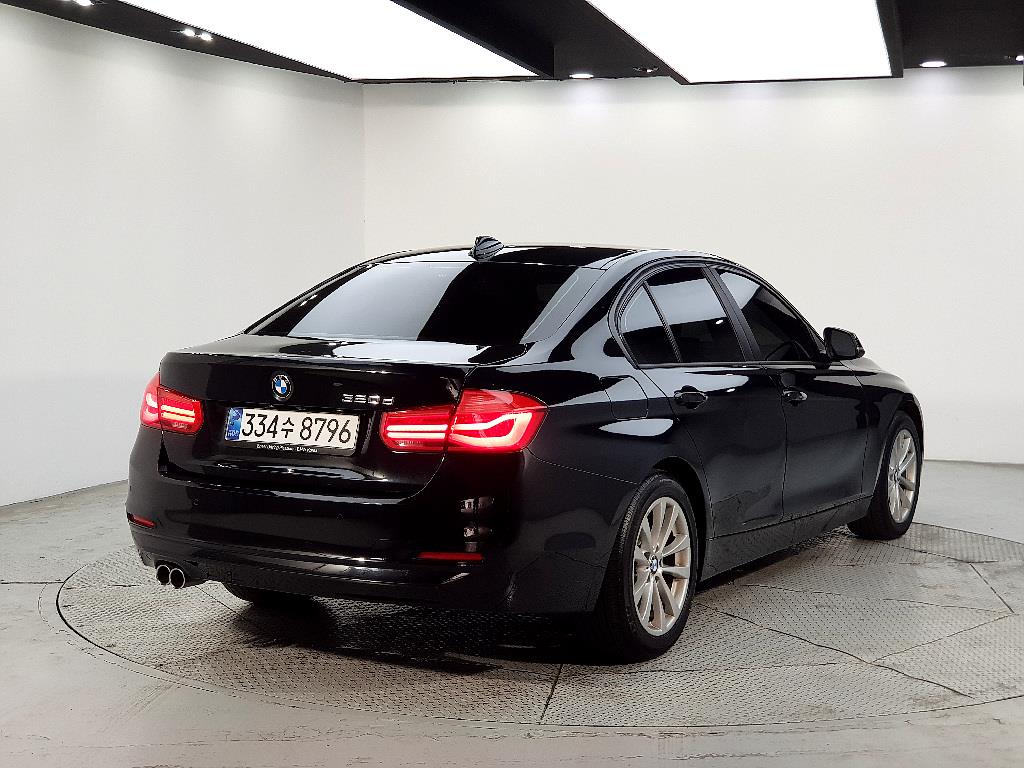 BMW 3 series - Vista 4