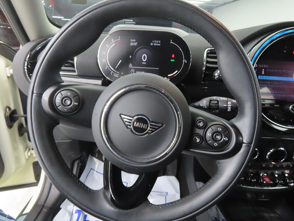 Mini Clubman - Vista 8