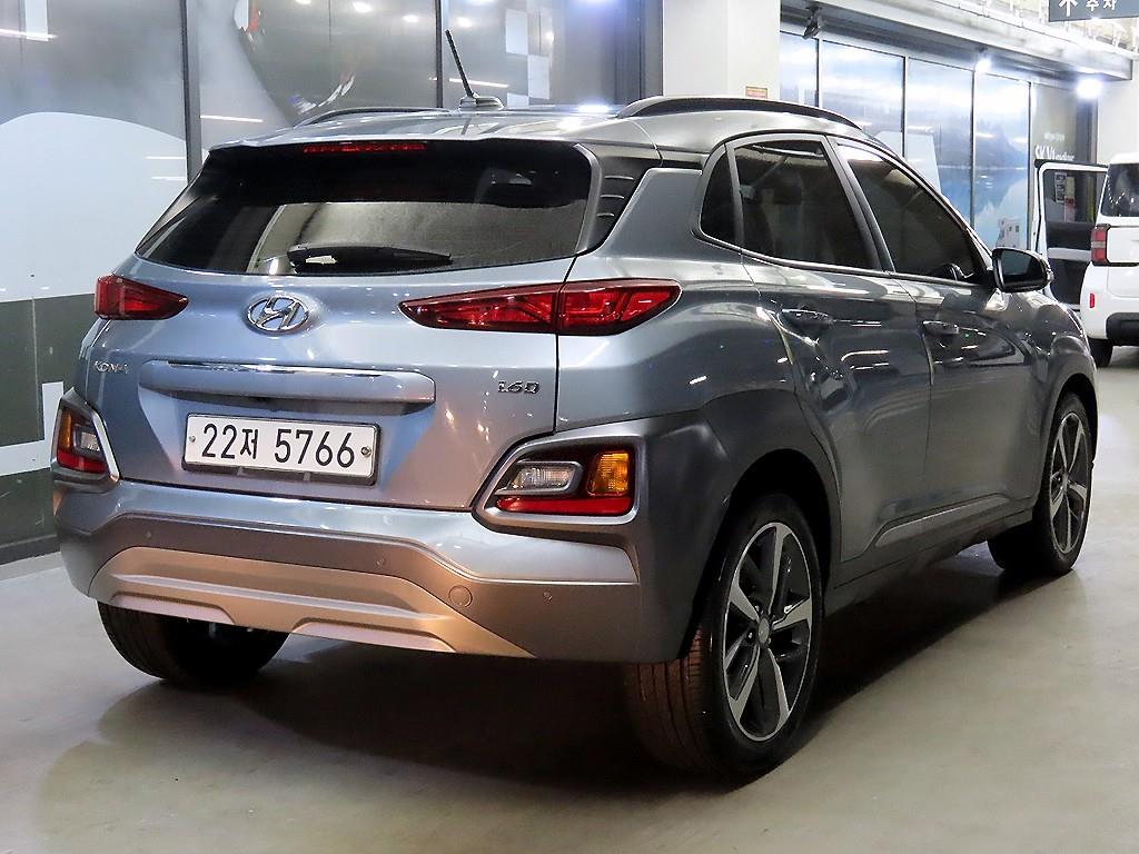 HYUNDAI Kona - Vista 4